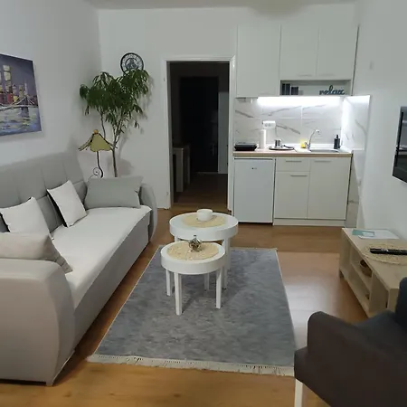 Apartman Lisa Nis Exterior photo